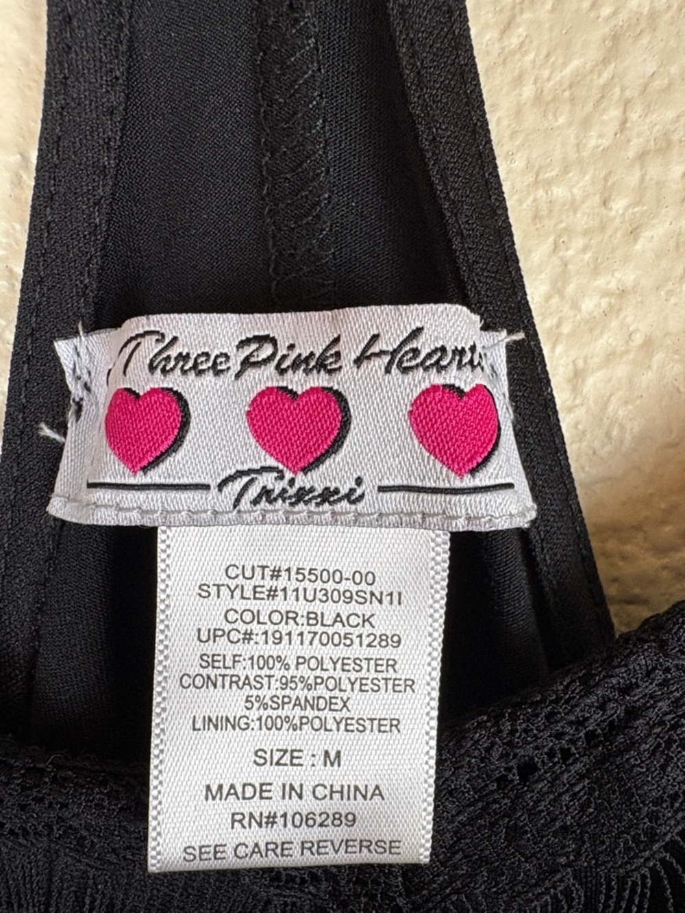 Three Pink Hearts Lace overlay black top Juniors High neck sleeveless top Medium - Picture 2 of 10